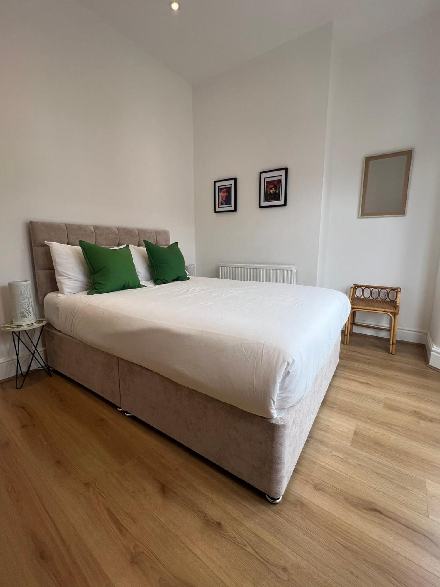 2025 Award Winner Liverpool Cherry House - 4 Bedrooms Exterior foto